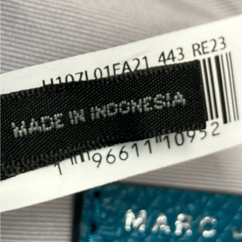 Authenticated Marc Jacobs Harbor Blue Pebbled Leather Crossbody Bag | NWT - Picture 11 of 13